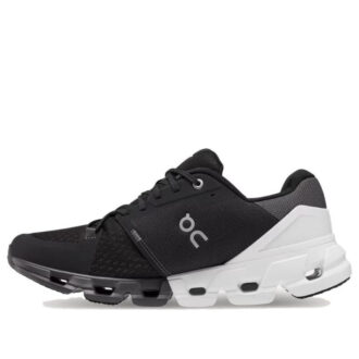 Cloudflyer 4 Wide “Negro Blanco”