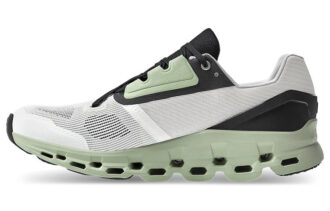 Cloudstratus “Blanco Negro Verde”