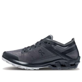 Cloudventure Peak 3 “Negro Glaciar”