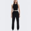 Mujer Studio Crop Mujer Studio Crop