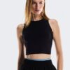Mujer Studio Crop Mujer Studio Crop