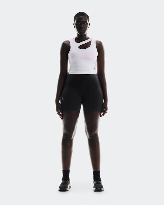 Mujer Studio Cut-Out Crop Mujer Studio Cut-Out Crop