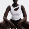 Mujer Studio Cut-Out Crop Mujer Studio Cut-Out Crop