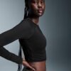 Mujer Studio Long-T Crop Mujer Studio Long-T Crop