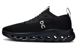 On Running x LOEWE Cloudtilt “Totalmente Negro”